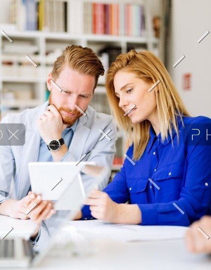 demo attachment 547 business people in office 5hlcx4s