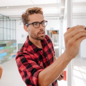 demo attachment 308 casual business giving a presentation to pjkx6jz 1