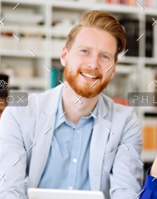 demo attachment 1284 busy office life 7qt8mkh